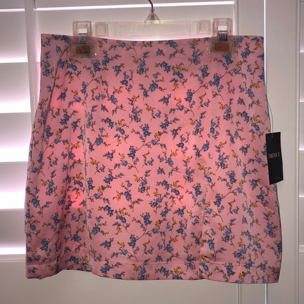 Silky mini skirt